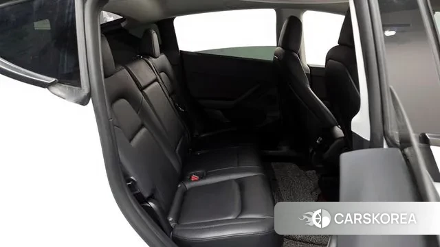 Tesla Model Y 2021 Белый из Кореи, фото 3