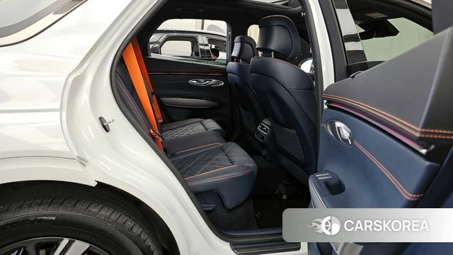 Genesis GV70 2024 Белый из Кореи, фото 3