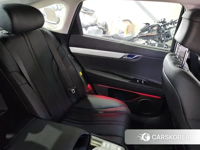 Genesis G80 (RG3) 2024 Черный из Кореи, фото 3