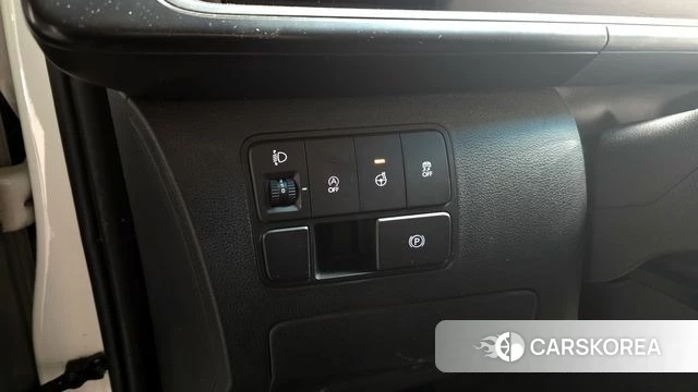 Hyundai Staria 2022 Белый из Кореи, фото 3