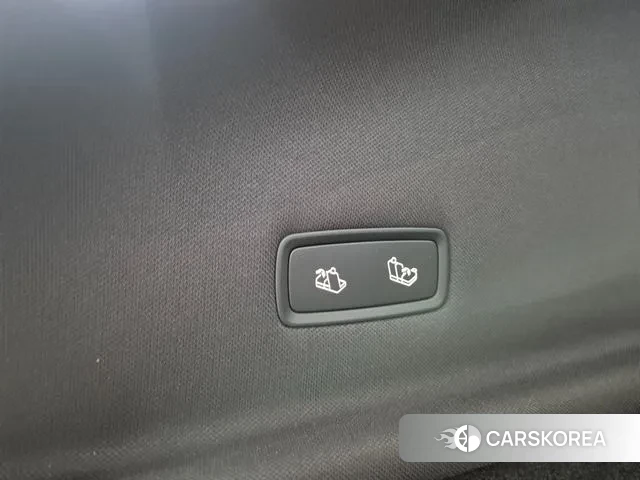 Tesla Model Y 2025 Серый из Кореи, фото 3