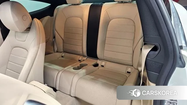 Mercedes-Benz C-Class W205 2021 Белый из Кореи, фото 3