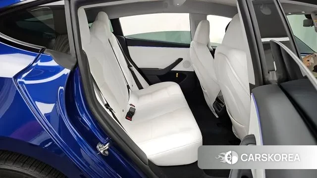 Tesla Model 3 2024 Синий из Кореи, фото 3