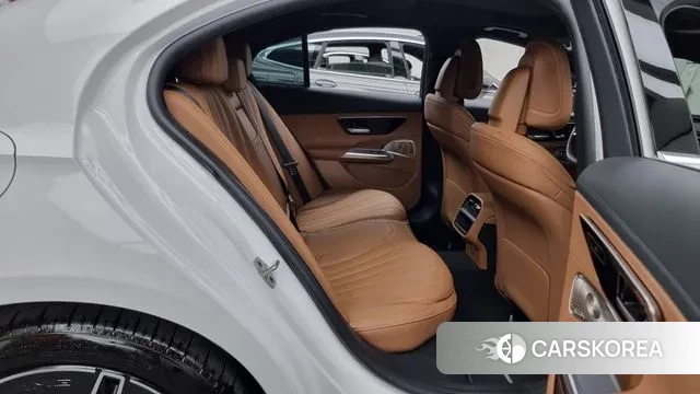 Mercedes-Benz E-Class W214 2024 Белый из Кореи, фото 3