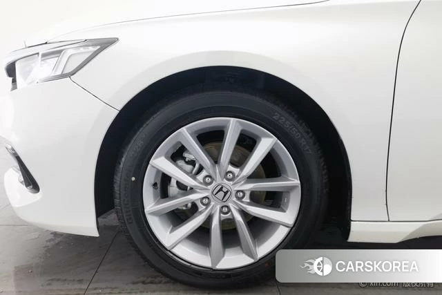 Honda Accord 2023 Белый из Китая, фото 3
