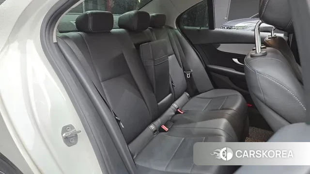 Mercedes-Benz C-Class W205 2019 Белый из Кореи, фото 3