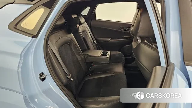 Hyundai The New Kona 2021 Светло-серебряный цвет из Кореи, фото 3