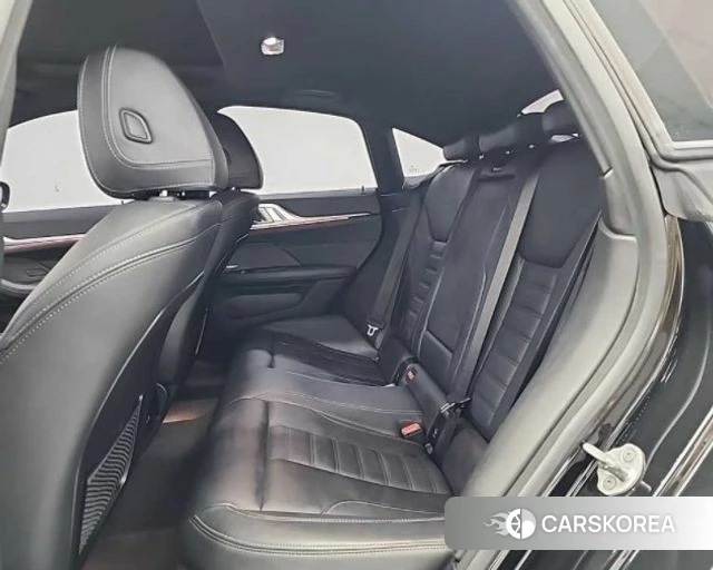 BMW i4 2023 Черный из Кореи, фото 3