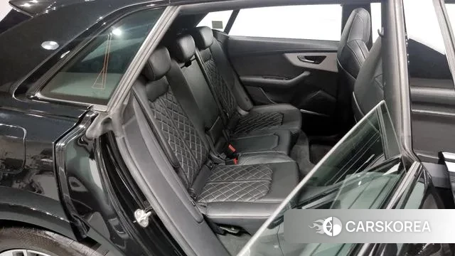 Audi Q8 (4M) id 2905494 из Кореи 3