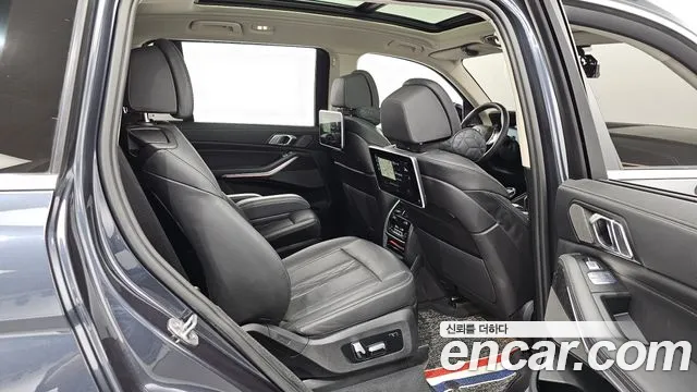 BMW X7 (G07) id 2663051 из Кореи 3