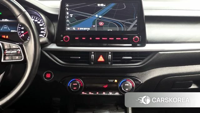 Kia The New K3 2nd generation 2022 Белый из Кореи, фото 3