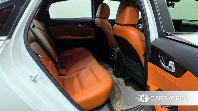 Kia The New K3 2nd generation 2021 Белый из Кореи, фото 3