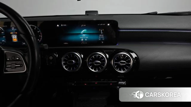 Mercedes-Benz A-Class W177 2021 Белый из Кореи, фото 3