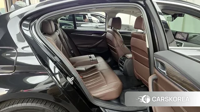 BMW 5 Series (G30) 2020 Черный из Кореи, фото 3