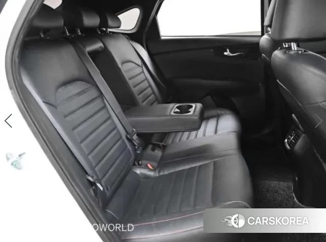 Kia The New K3 2nd generation 2021 Белый из Кореи, фото 3