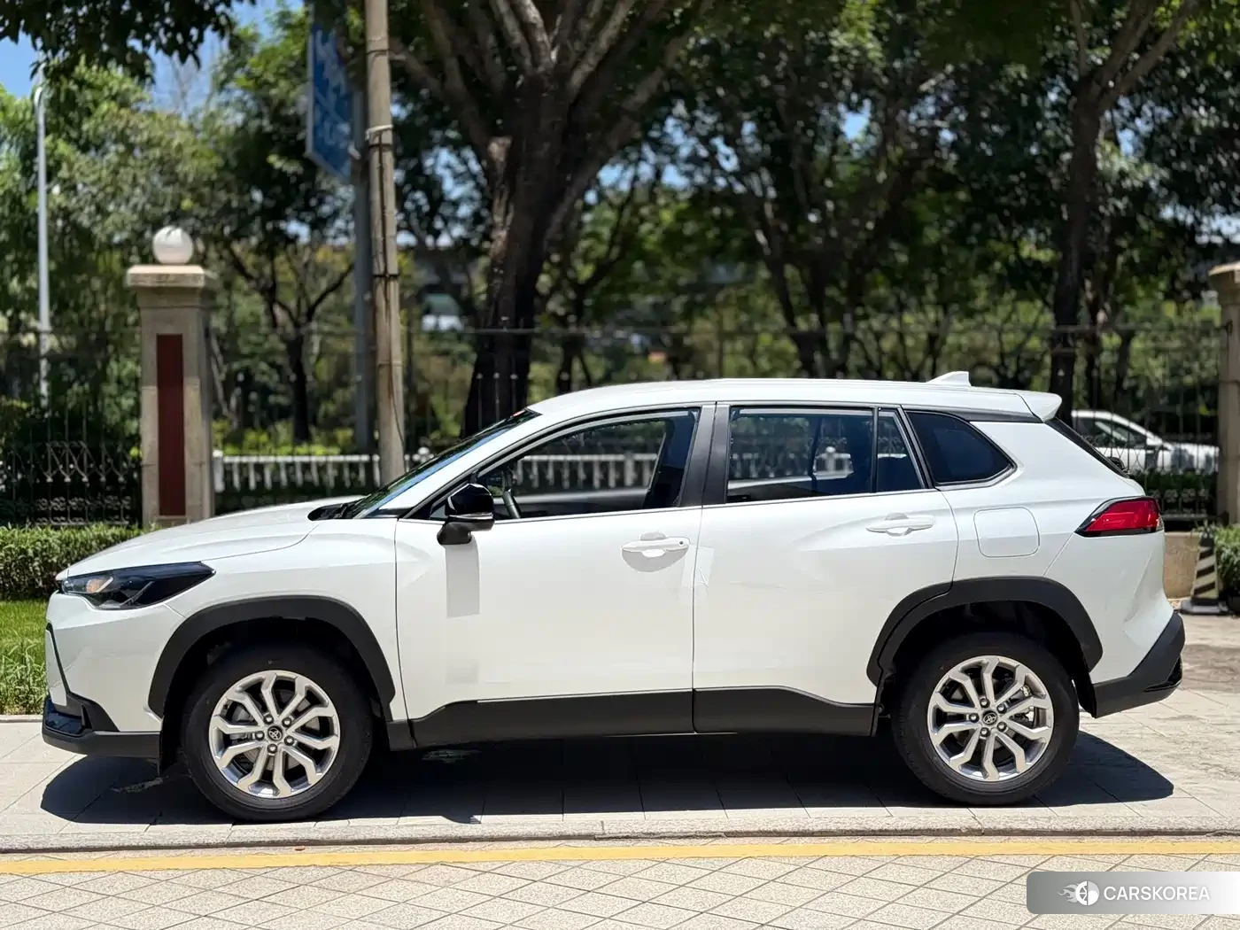 Toyota Frontlander 2026 Белый из Китая, фото 3