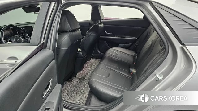 Hyundai Avante (CN7) 2020 Серебристо-серый из Кореи, фото 3