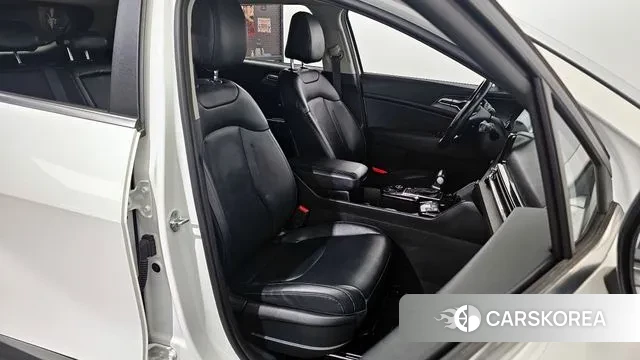 Kia Sportage 5th Generation 2021 Белый из Кореи, фото 3