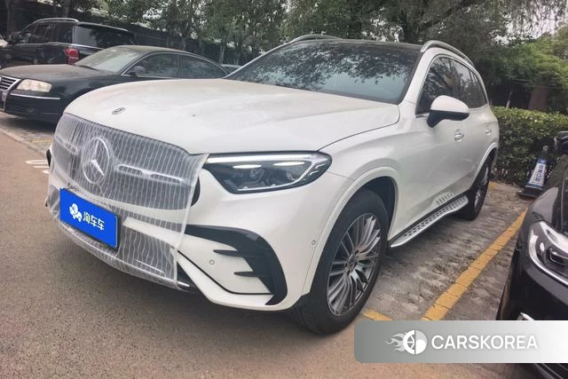 Mercedes-Benz GLC 2023 Белый из Китая, фото 3