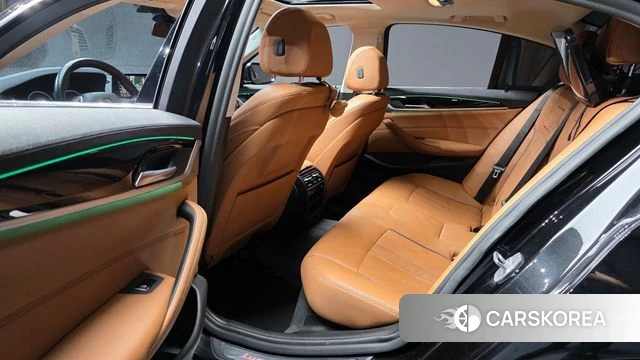 BMW 5 Series (G30) 2019 Черный из Кореи, фото 3