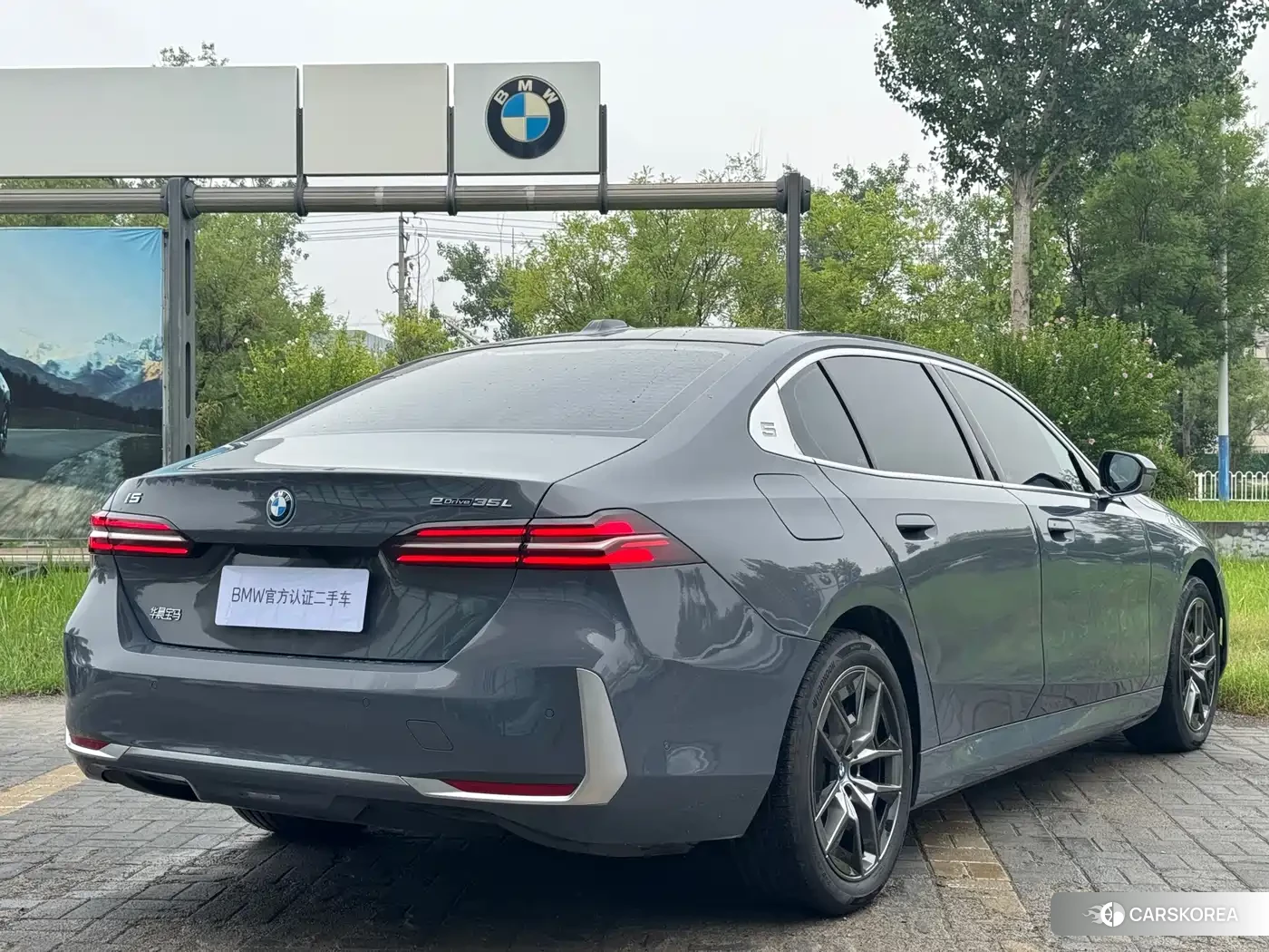 BMW i5 2024 Silver/gray из Китая, фото 3