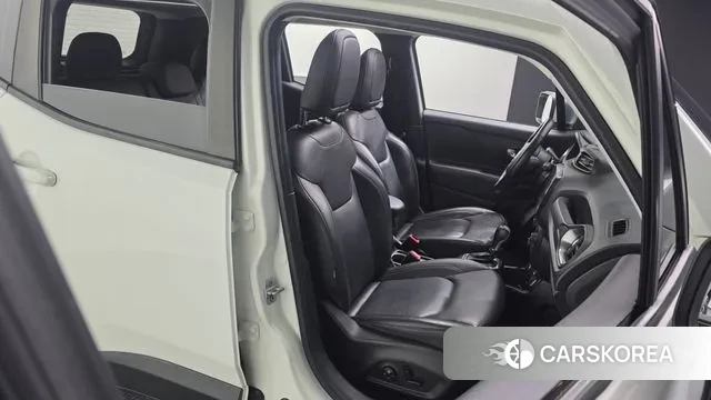 Jeep Renegade 2018 Белый из Кореи, фото 3