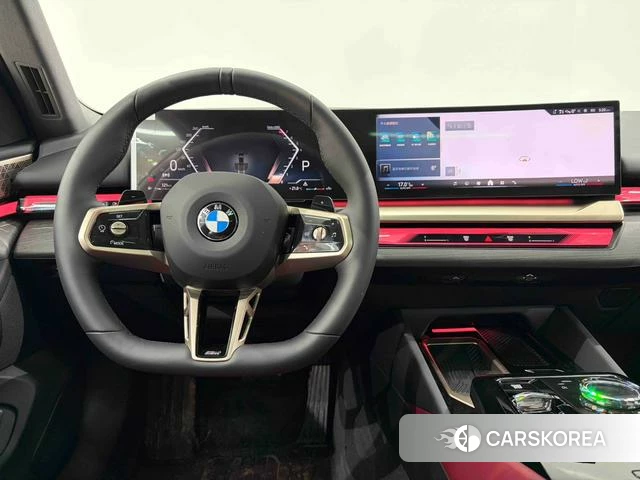 BMW 5 series 2025 Черный из Китая, фото 3
