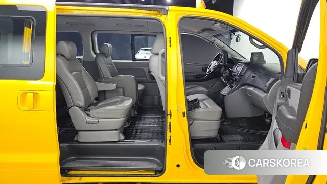 Hyundai The New Grand Starex 2018 Желтый из Кореи, фото 3