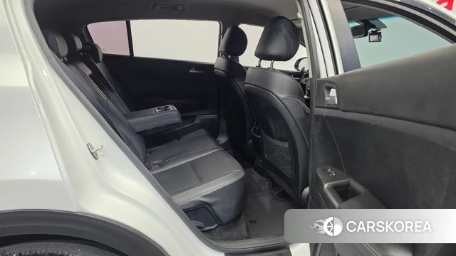 Kia Sportage 4th Generation 2018 Белый из Кореи, фото 3