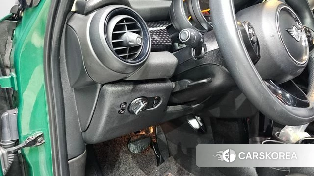 Mini Cooper S 2019 Зеленый из Кореи, фото 3