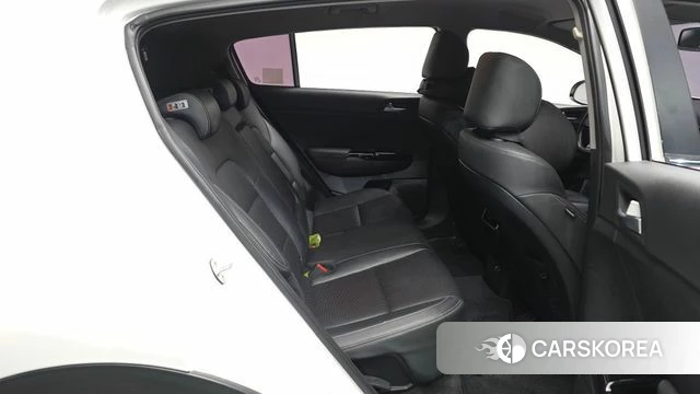 Kia Sportage 4th Generation 2018 Белый из Кореи, фото 3