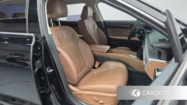 Hyundai Grandeur Hybrid (GN7) 2023 Черный из Кореи, фото 3