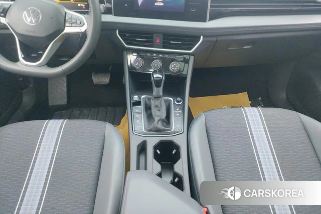Volkswagen Sagitar 2024 Белый из Китая, фото 3
