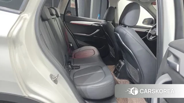 BMW X1 (F48) 2018 Белый из Кореи, фото 3