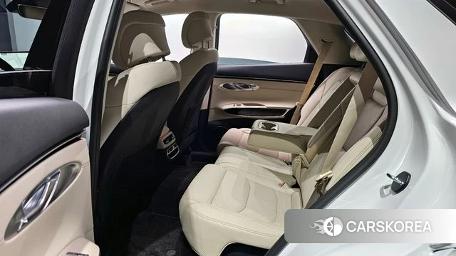 Genesis GV70 2023 Белый из Кореи, фото 3