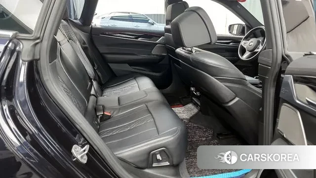 BMW 6 Series GT (G32) 2022 Черный из Кореи, фото 3