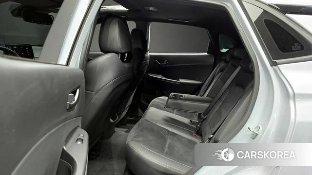 Hyundai The New Kona 2022 Светло-серебряный цвет из Кореи, фото 3