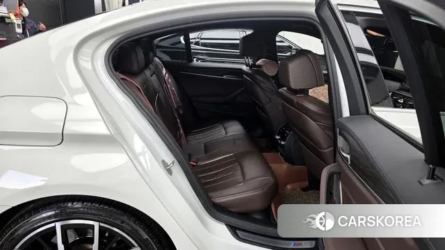 BMW 5 Series (G30) 2020 Белый из Кореи, фото 3