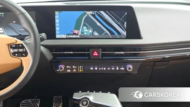 Kia EV6 2023 Черный из Кореи, фото 3