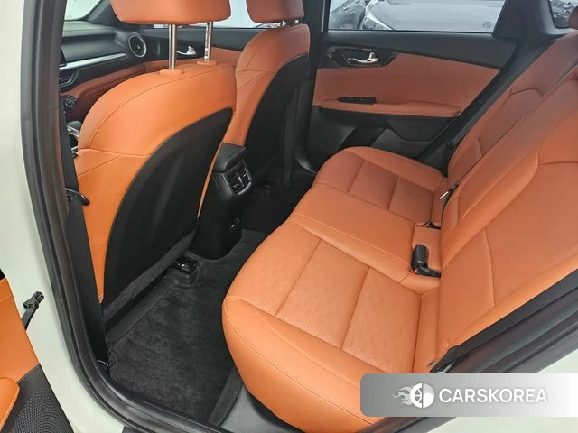 Kia The New K3 2nd generation 2024 Белый из Кореи, фото 3