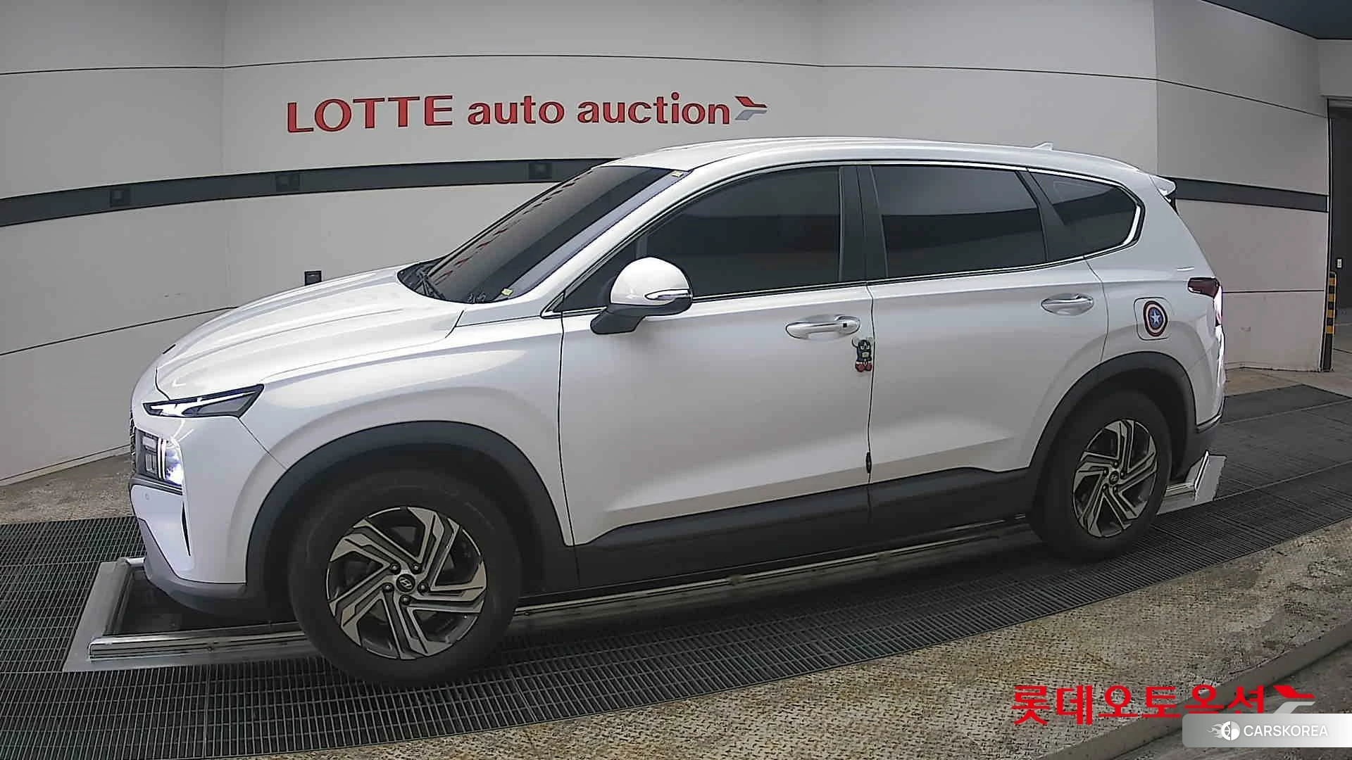 Hyundai Santa Fe 2022 Creamy White Pearl (optional) из Кореи, фото 3