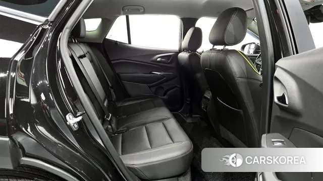 Chevrolet (GM Daewoo) Trax Crossover 2024 Черный из Кореи, фото 3