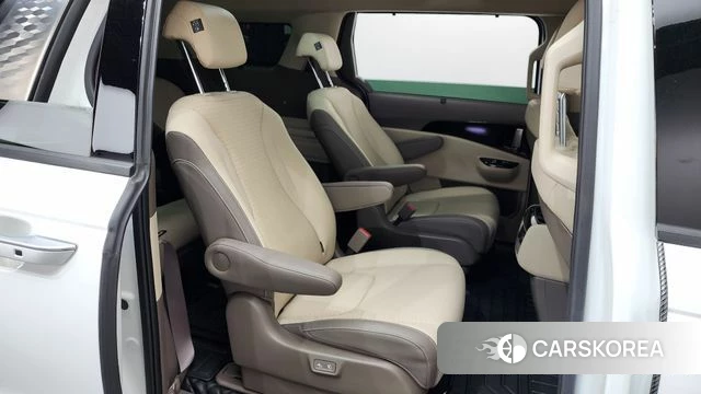 Kia Carnival 4th generation 2023 Белый из Кореи, фото 3