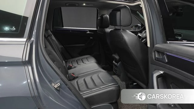 Volkswagen Tiguan second Generation 2021 Серый из Кореи, фото 3