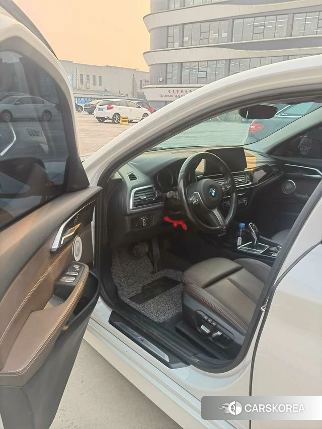BMW 1 series 2023 Белый из Китая, фото 3