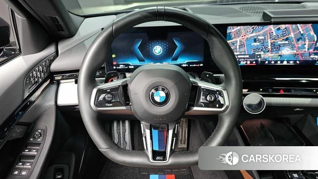 BMW 5 Series (G60) 2024 Черный из Кореи, фото 3
