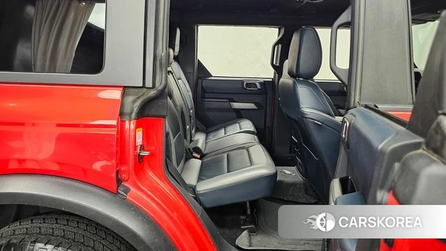Ford Bronco 6th Generation 2023 Красный из Кореи, фото 3