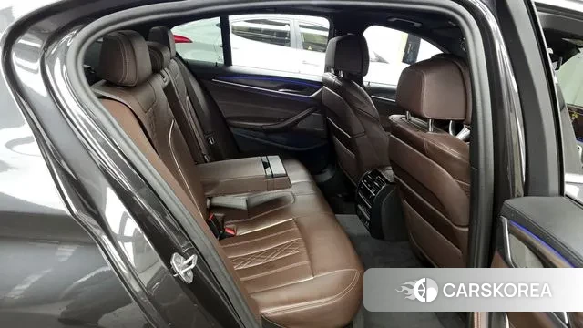 BMW 5 Series (G30) 2020 Серый из Кореи, фото 3