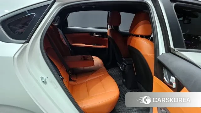 Kia The New K3 2nd generation 2024 Белый из Кореи, фото 3