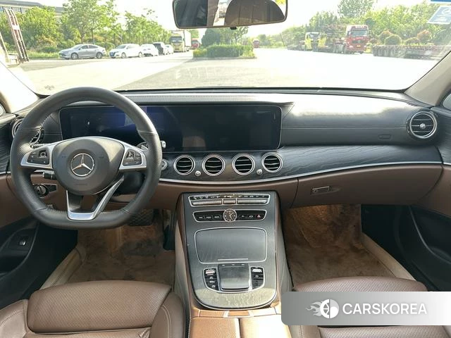 Mercedes-Benz E-class id 4210269 из Китая 3